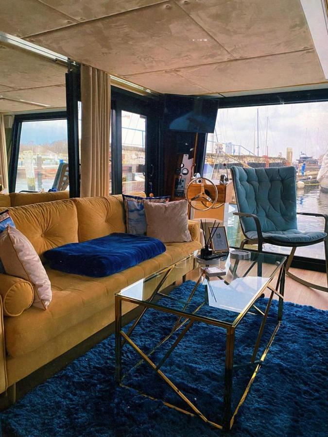Готель Hausboot Mit Traumlage In Luebeck-Travemuende Екстер'єр фото